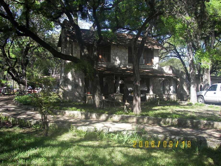 Grey Forest, TX: 18319 Hilltop Drive