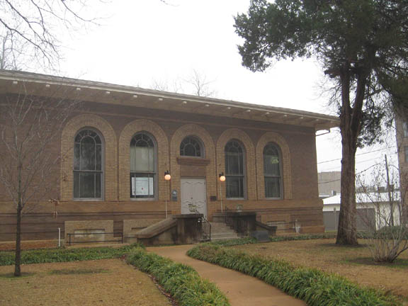 Palestine, TX: Carnegie Library Building, now Chamber of Commerce