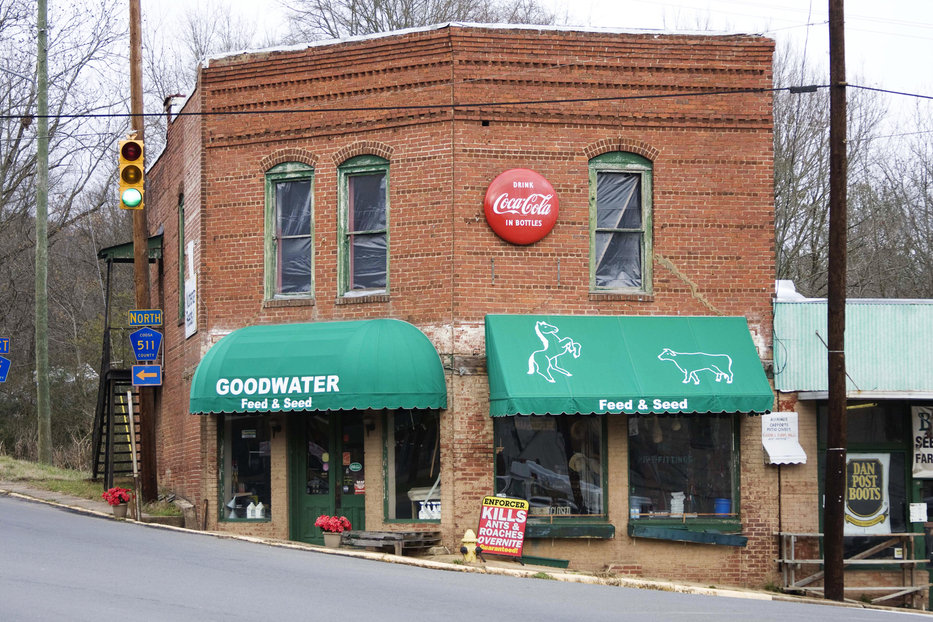 Goodwater, AL: Old building in downtown Goodwater