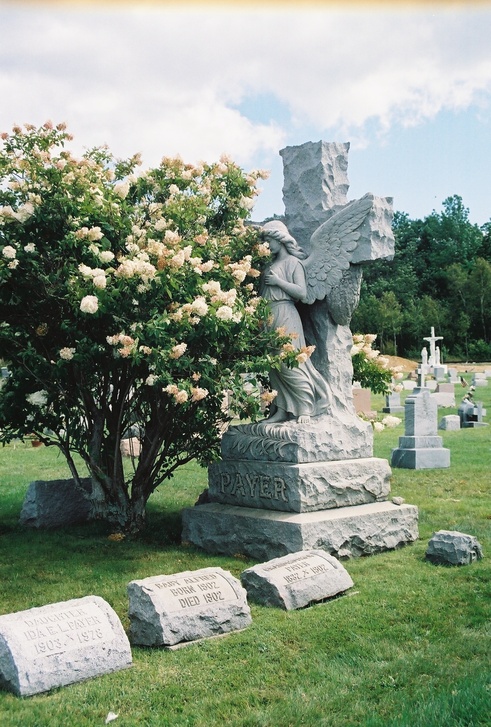 McAdoo, PA: Angel Memorial St. Mary's Slovak Cemetery, McAdoo, PA