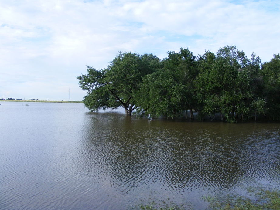 Leander, TX: Devine Lake Flooding - June 2007
