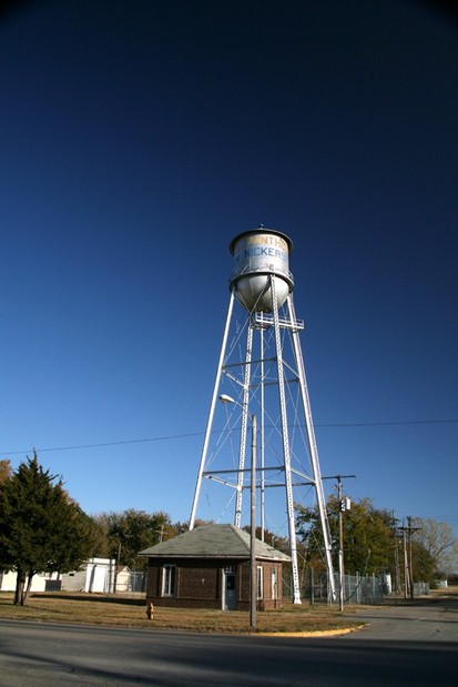 Nickerson, KS: Nickerson Water Tower