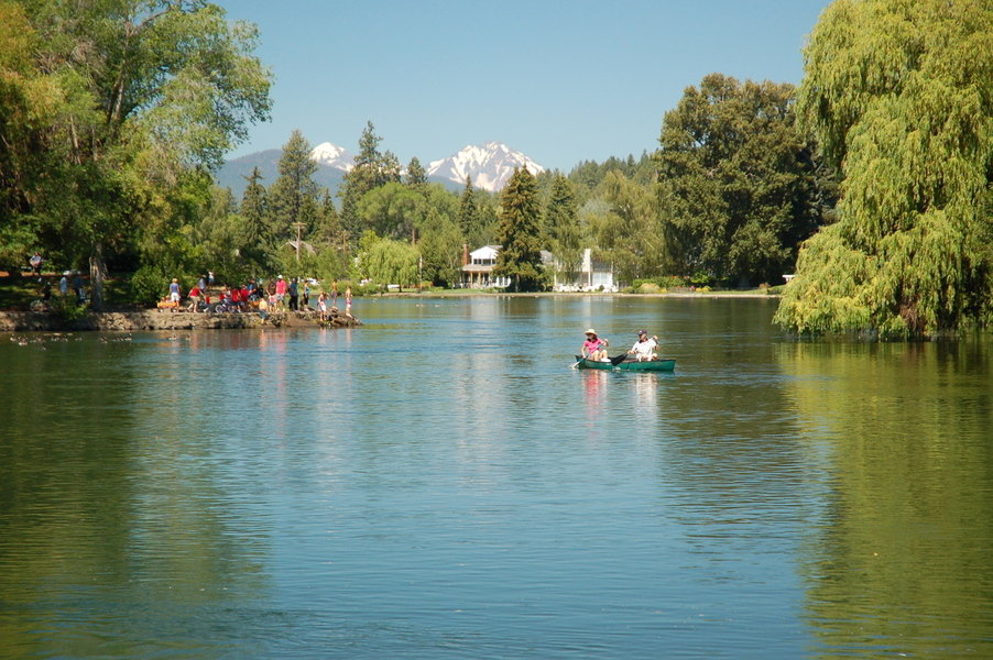Bend, OR: Mirror Pond- Downtown Bend
