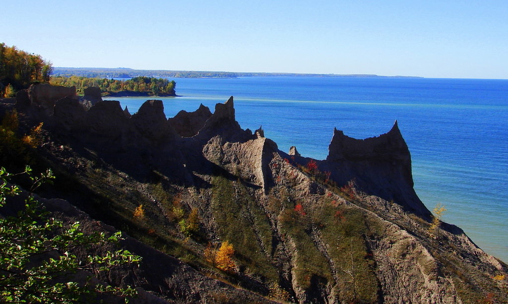 Huron, NY: Chimney Bluffs State Park, fall 2007, taken from the trail