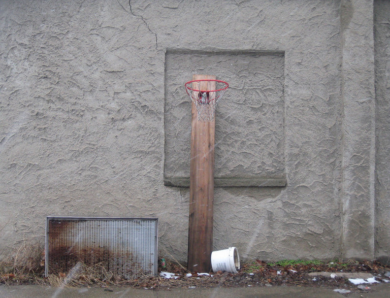 Martinsville, IN: rustic basketball...picture taken at the friendly tire on marion and morgan street