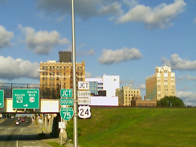 Pontiac, MI: Most of downtown Pontiac as viewed from the West on Huron St.