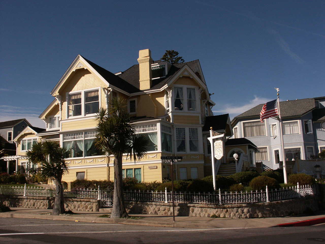 Pacific Grove, CA: Victorian Home overlooking the Pacific