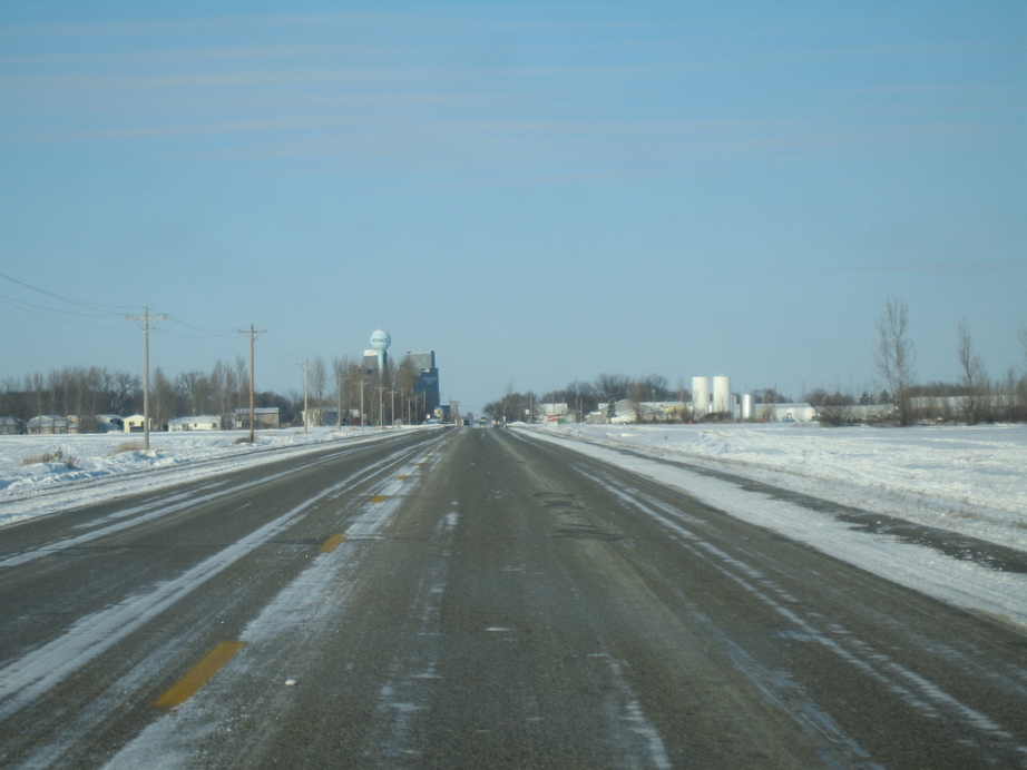 Horace, ND: Approaching Horace from the South