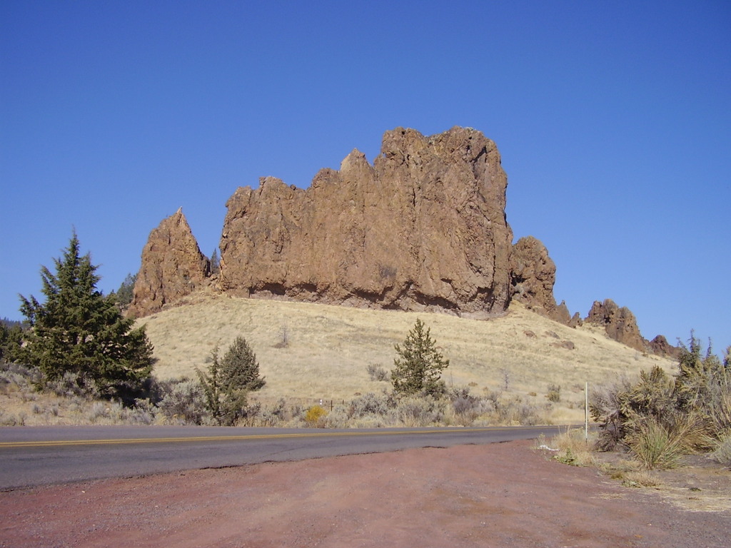 Prineville, OR: On the way to Prineville. User comment: this is about fifteen miles south east of Prineville."Eagle Rock"