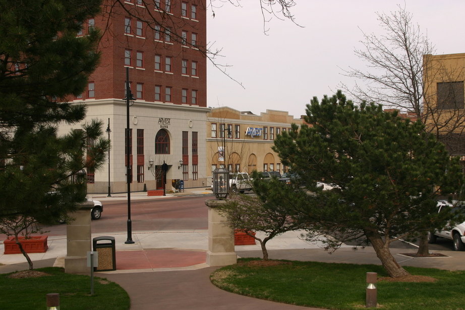 Bartlesville, OK: Refurbished Union National Bank Building in downtown Bartlesville