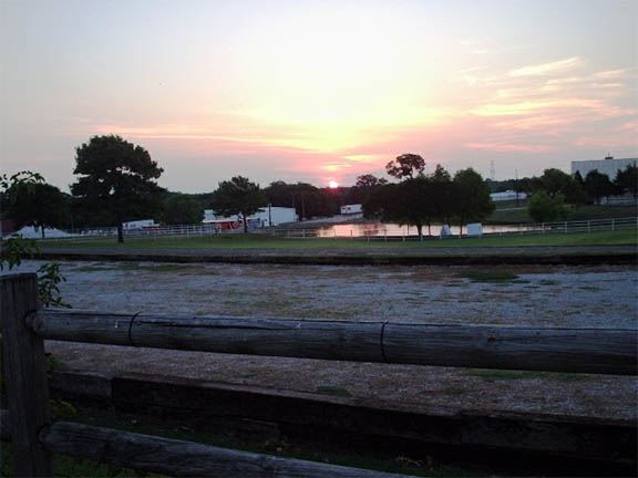 Richardson, TX: Sunrise at Lookout Park