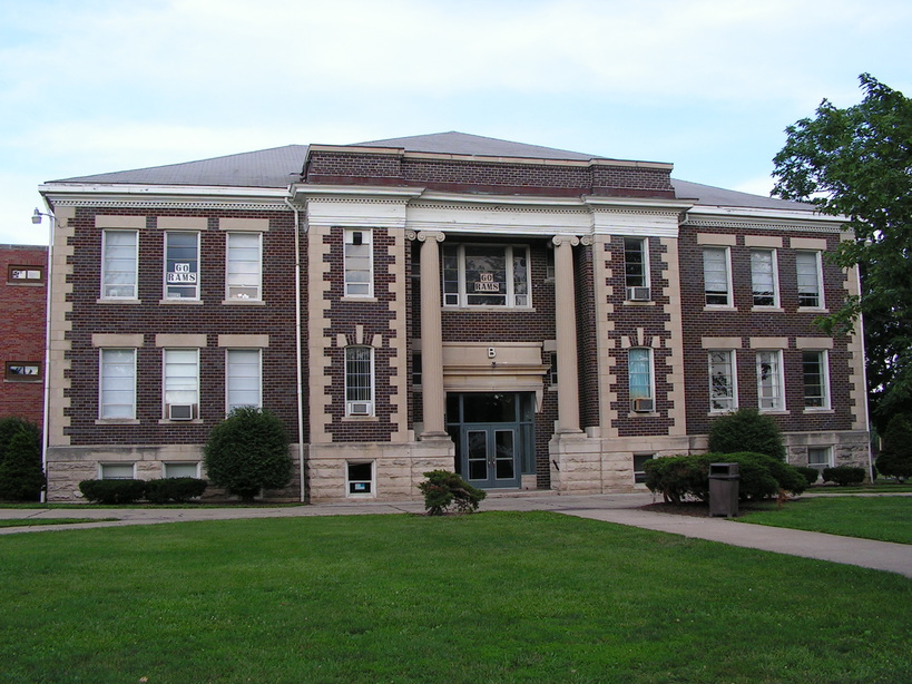 Mount Vernon, IL: Mt. Vernon Township High School - B Building