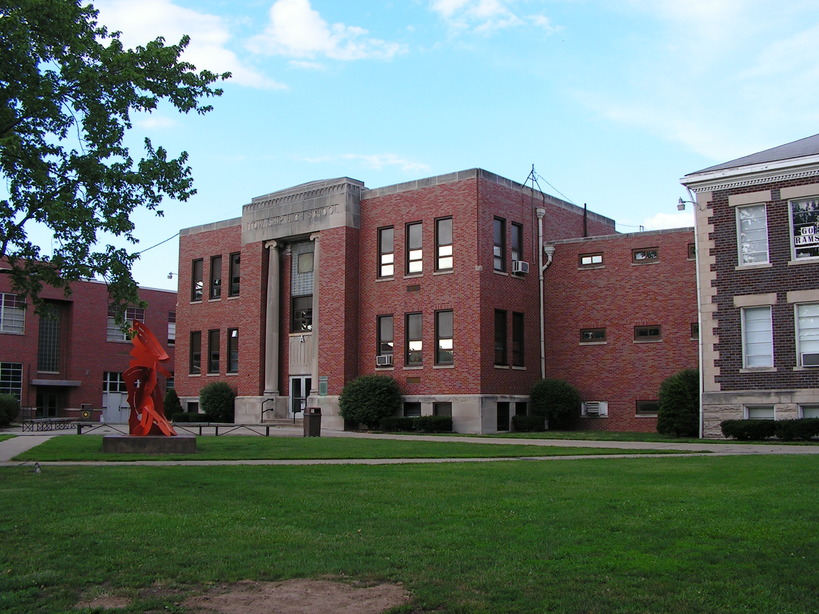 Mount Vernon, IL: Mt. Vernon Township High School - A Building