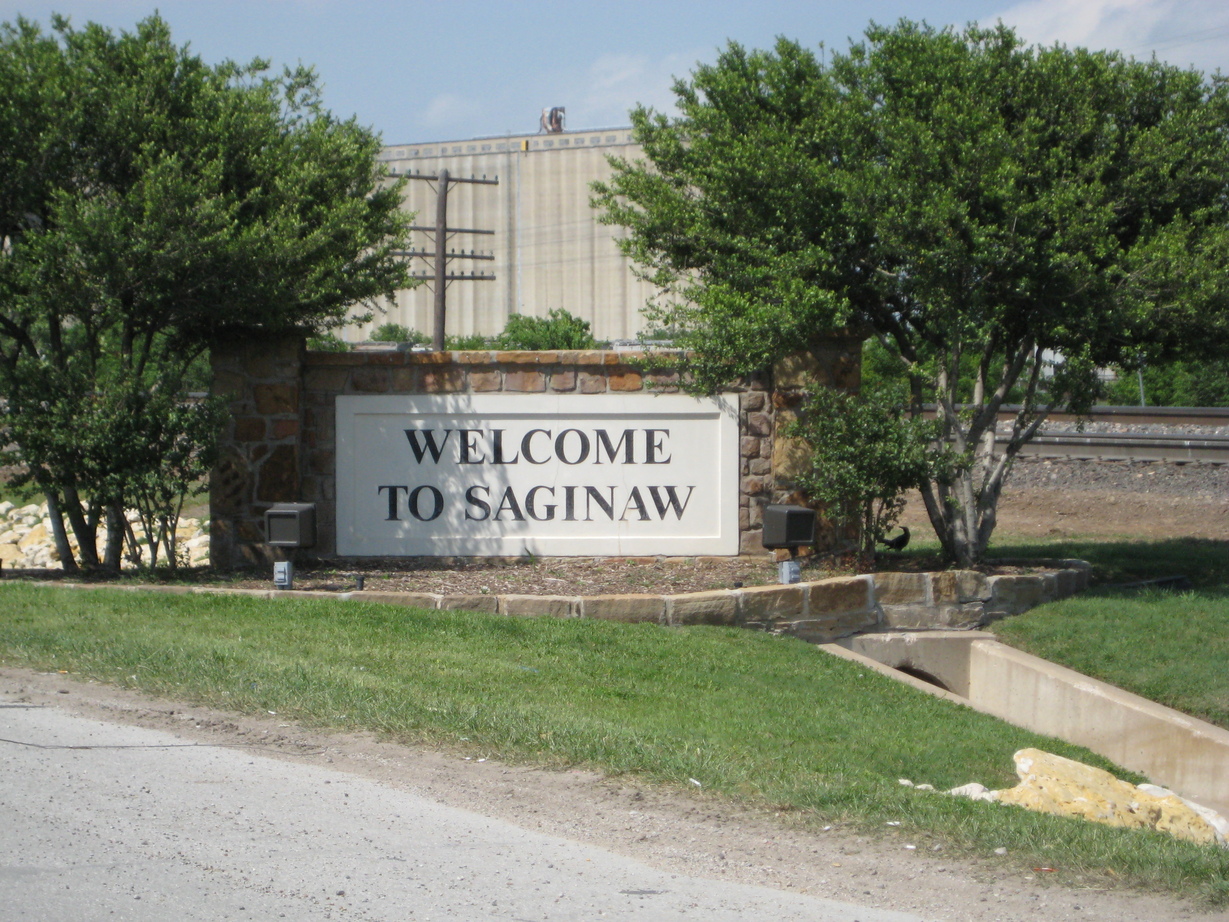 Saginaw, TX: Welcome Sign