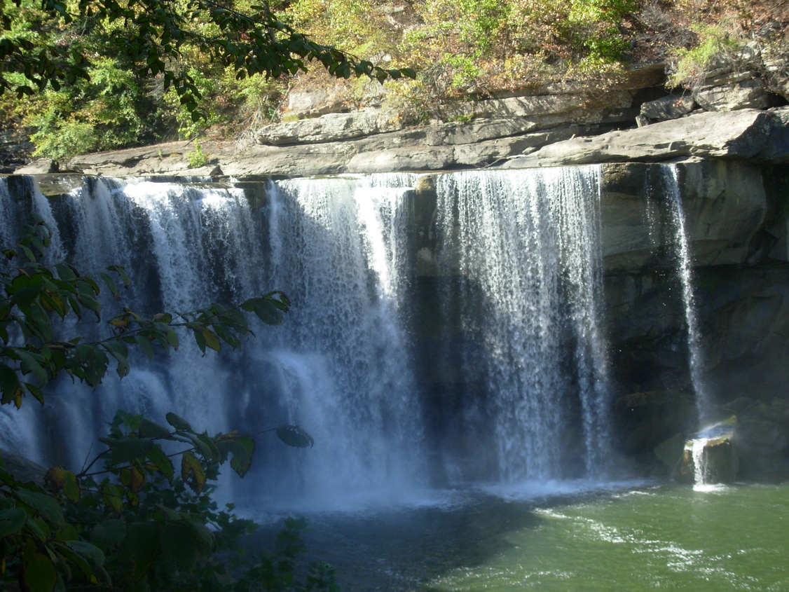 Cumberland Falls, KY: Cumberland Falls after a dry summer in 2007