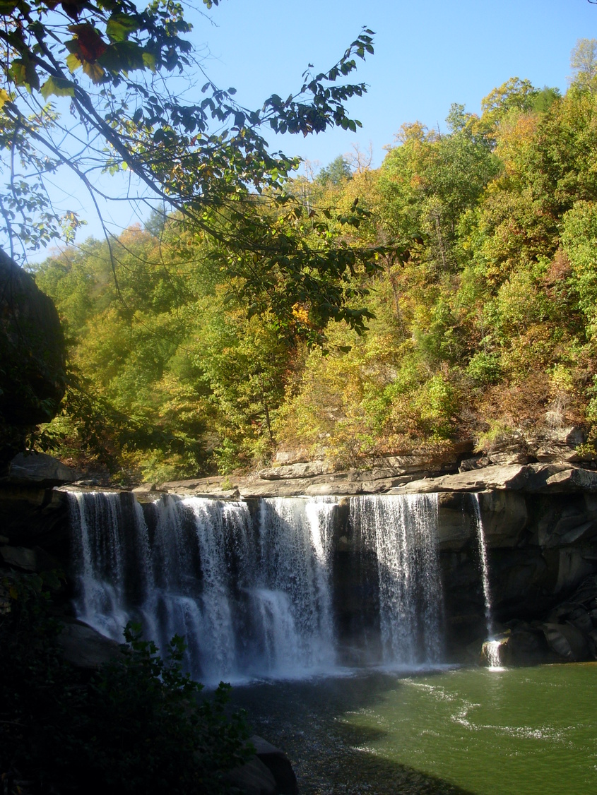 Cumberland Falls, KY: Cumberland Falls after a dry summer in 2007