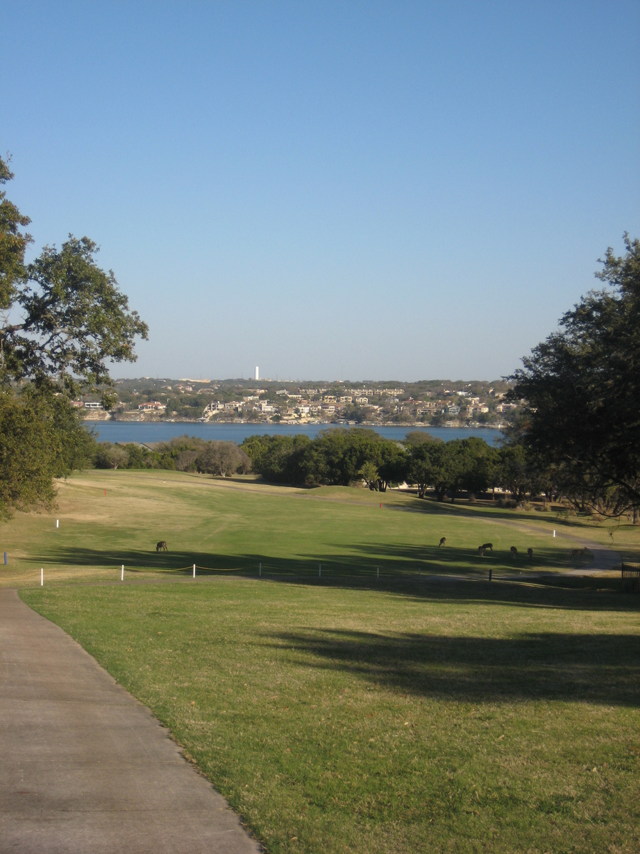 Lago Vista, TX: Golf Course Views