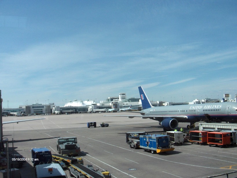 Denver, CO : Denver International Airport From Concourse B Photo ...