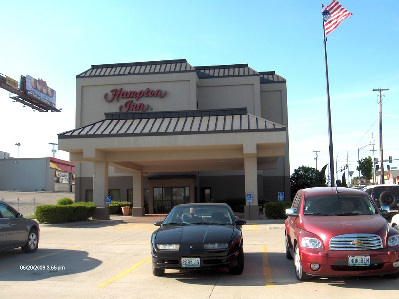 St. Joseph, MO: Hampton Inn west of I-29 at Frederick Blvd