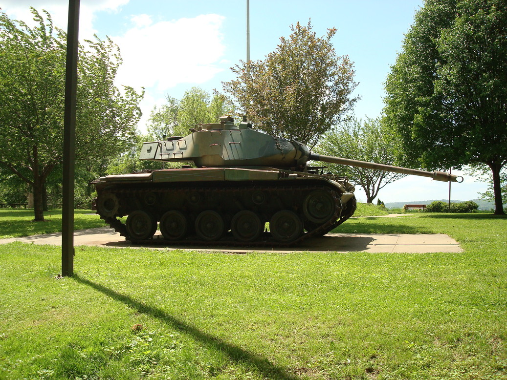 Parkersburg, WV: Tank @ Top of the Hill Park