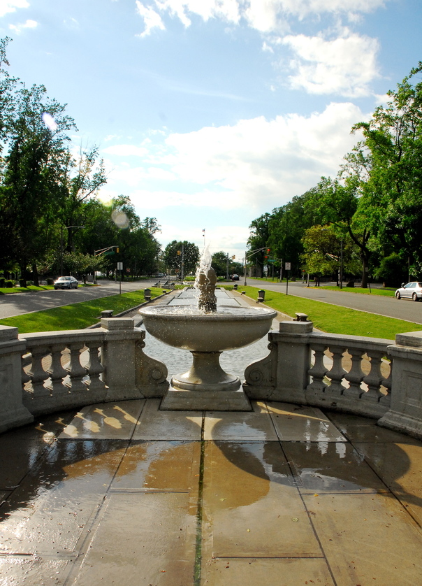 Bayonne, NJ: fountain in the park bayonne