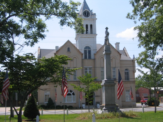 Ellaville, GA: Confederate Memorial and Schley County Courthouse