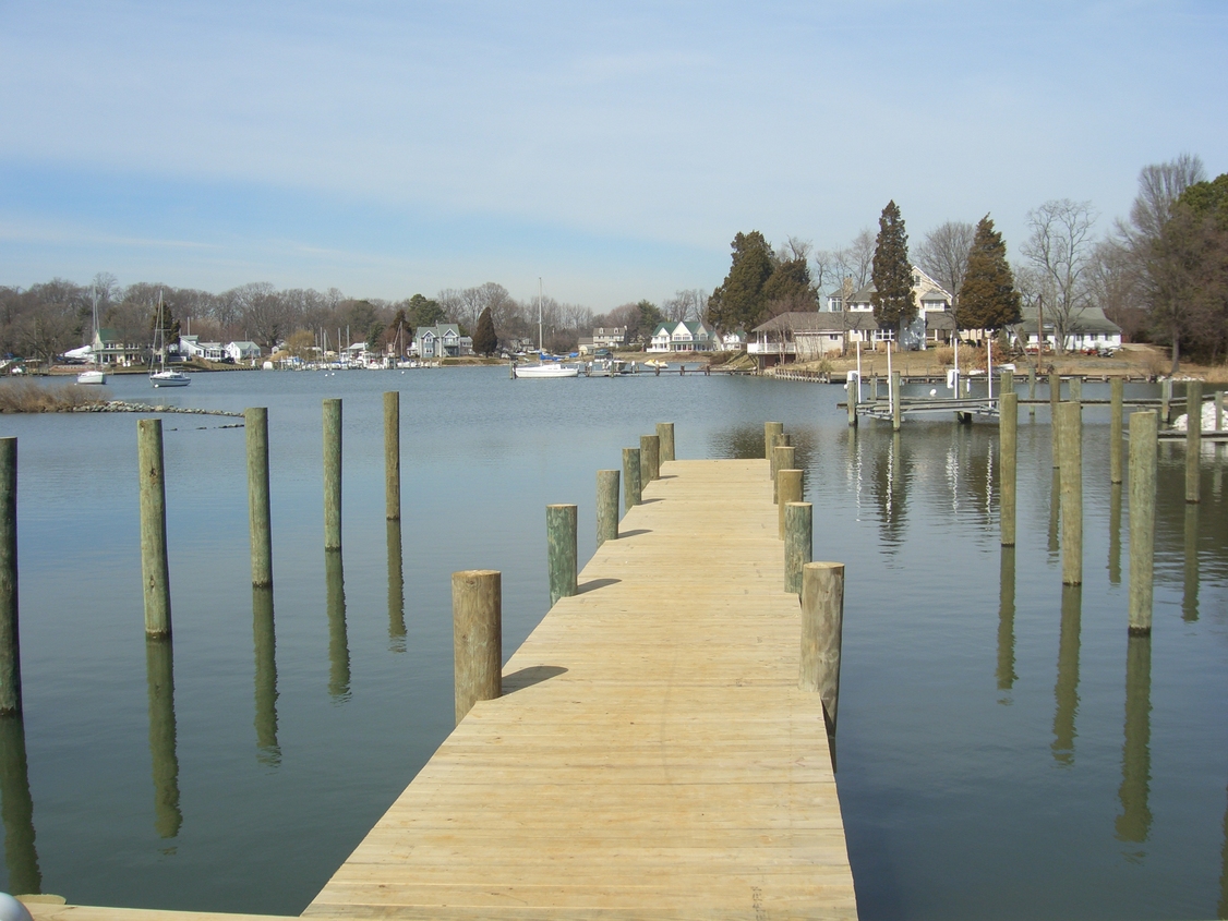 Mayo, MD: Beverley Beach on Chesapeake bay