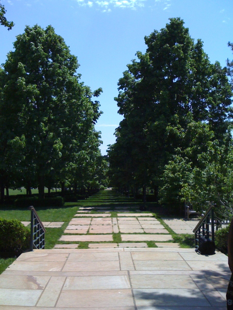 Kansas City, MO: The yard of Nelson-Atkins Museum of Art