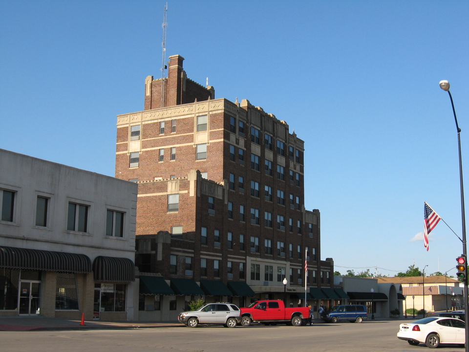 Cushing, OK: Downtown Cushing's tallest building, formerly a hotel