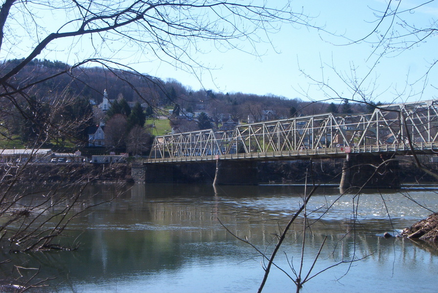 East Brady, PA Old East Brady Bridge 4/11/2005 photo, picture, image