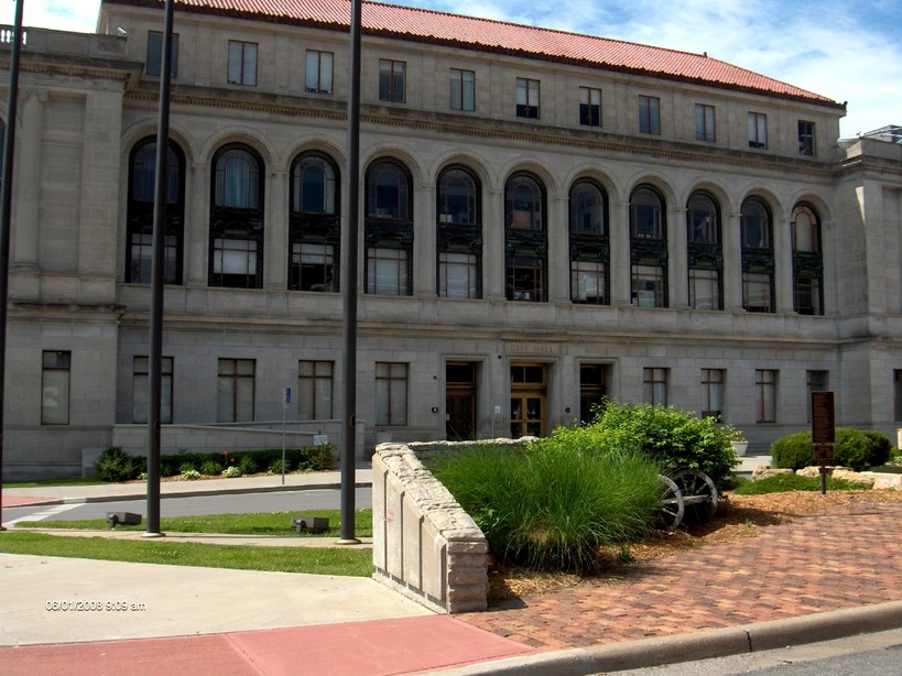 St. Joseph, MO: City Hall