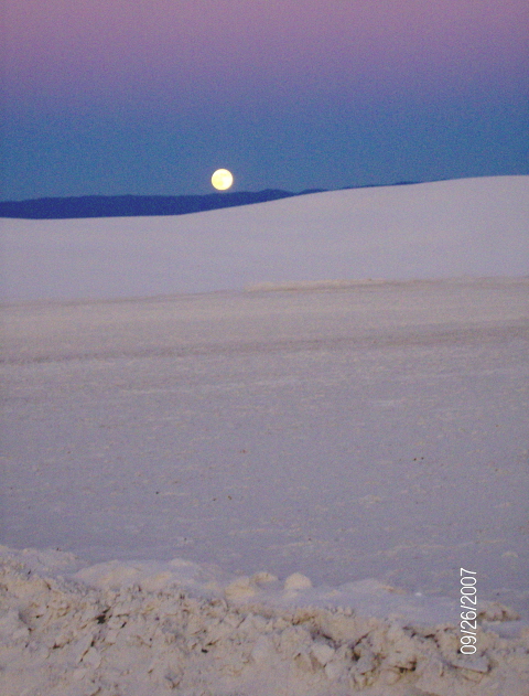 White Sands, NM: White Sands Monument-Moonrise