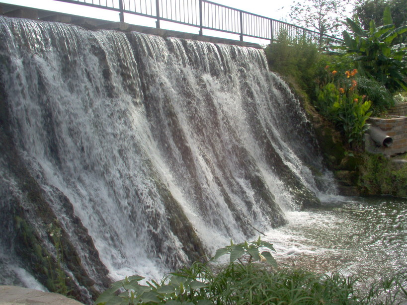 San Saba, TX: Waterfall at Mill Pond Park (City Park) in San Saba, Texas