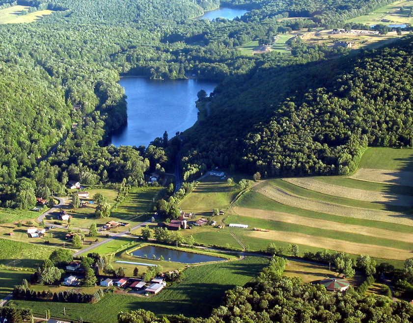 Tunkhannock, PA: Saddle Lake - June 2007