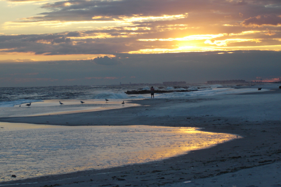East Atlantic Beach, NY: Summer Sunset In Atlantic Beach