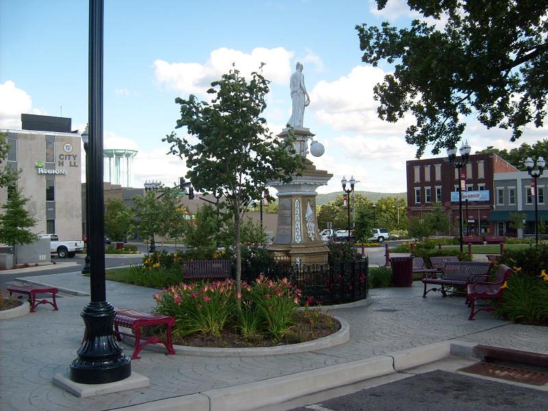 McMinnville, TN: COURTYARD MIDDLE OF TOWN..WITH WATER TOWER AND SURROUNDING BUILDINGS