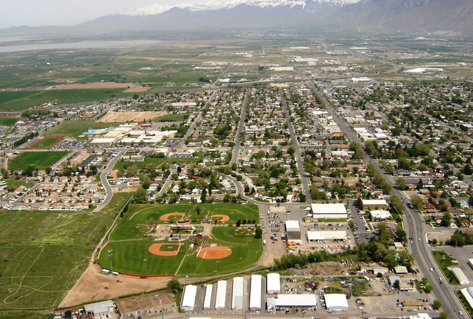 Spanish Fork, UT: Spanish Fork going North taken by a radio control airplane from www.PlaneInsaneRC.com