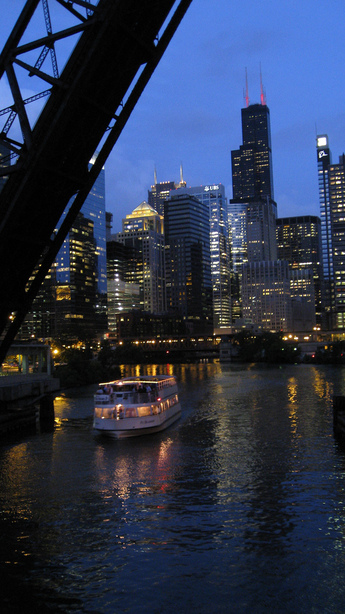 Chicago, IL: Twilight River Cruise