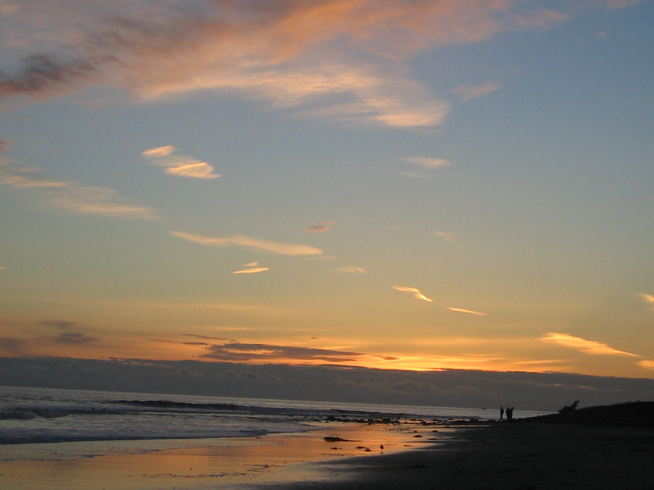 Montecito, CA: Hammonds Beach at Sunset