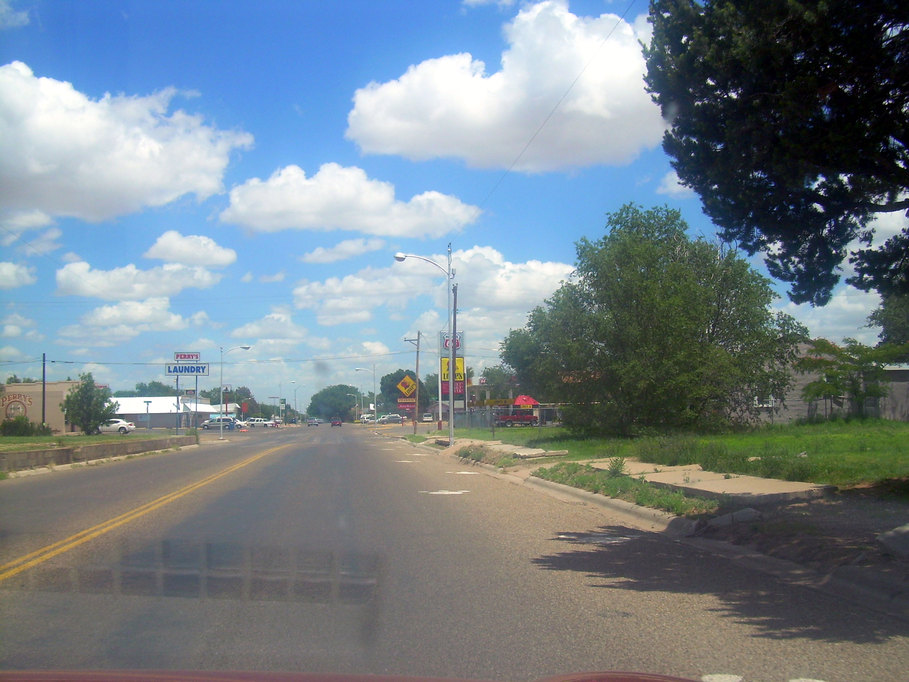 Littlefield, TX: Waylon Jennings Blvd (heading East by Lowe's grocery store)