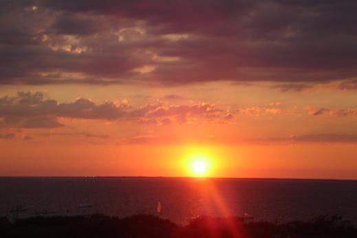 Cliffwood Beach, NJ: sunset in Cliffwood Beach