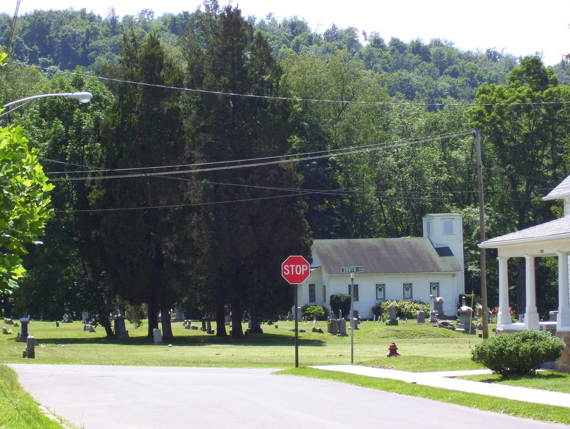 Hooversville, PA: Historic cemetery and chapel
