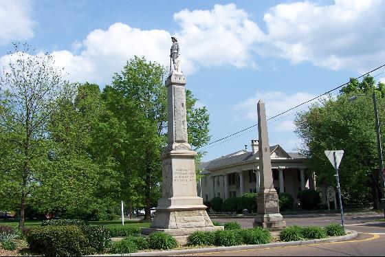Cleveland, TN: Confederate Monument between North Ocoee & Broad Streets