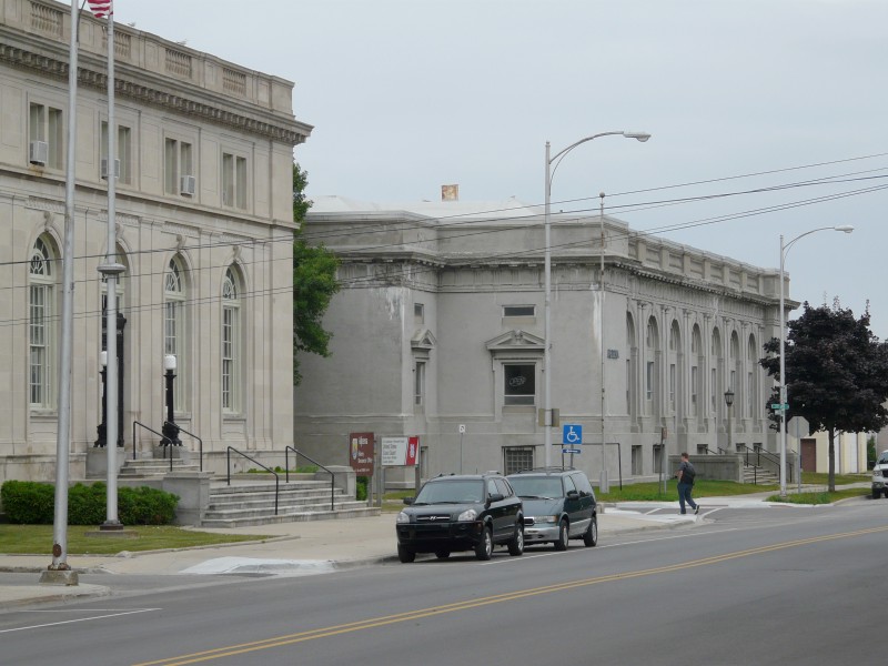 Alpena, MI: Dept. of Fisheries and U.S. Coast Guard