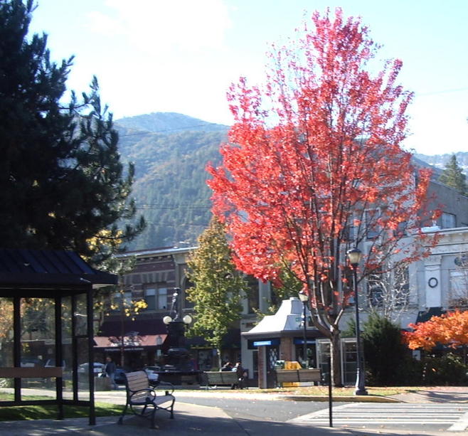 Ashland, OR : Plaza in downtown Ashland photo, picture, image (Oregon ...