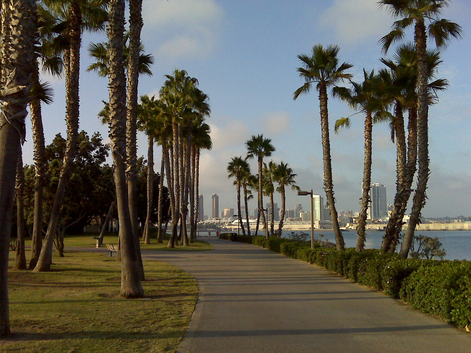 San Diego, CA: San Diego from Glorietta Bay park