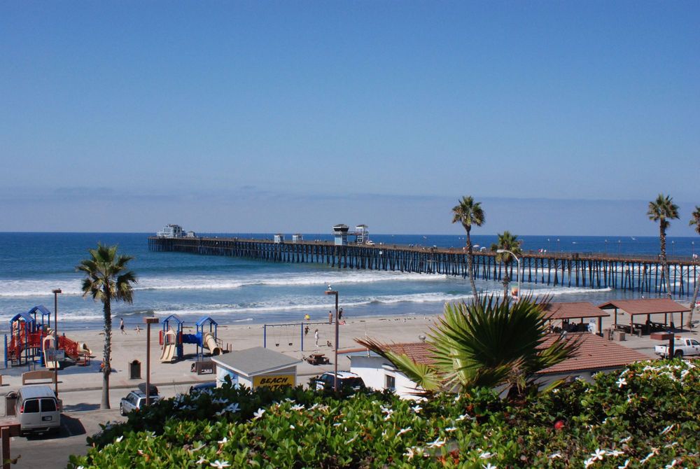 San Diego, CA: Oceanside Beach