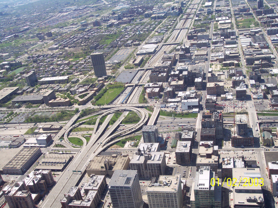 Chicago, IL: the flyover maze from sears tower