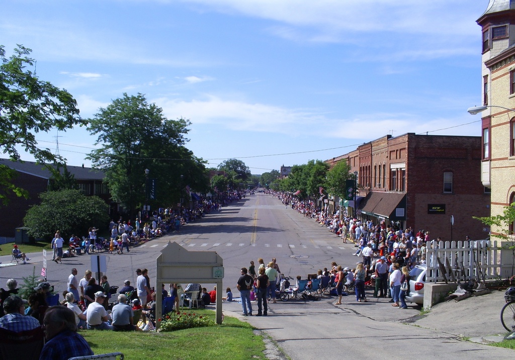 Waupaca, WI: Main Street on the Fourth of July