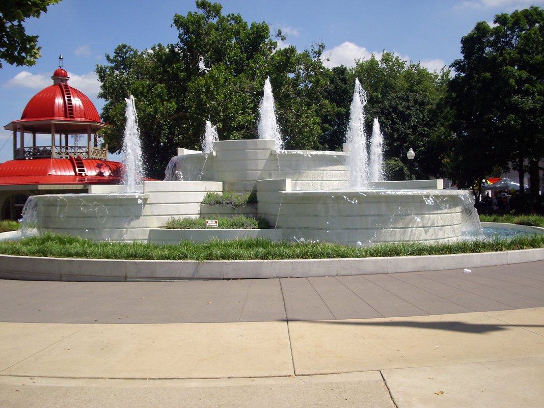 Decatur, IL: Central Park Fountain